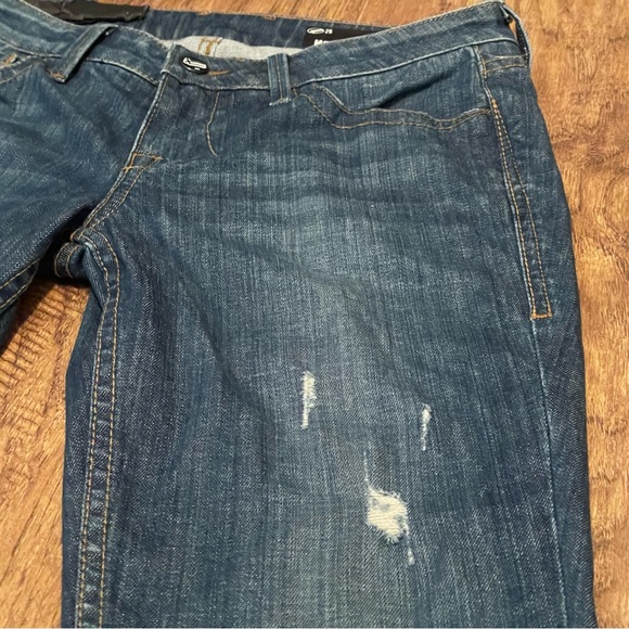 William Rast Distressed Jerri Skinny Jeans! NWT! - Picture 2 of 10
